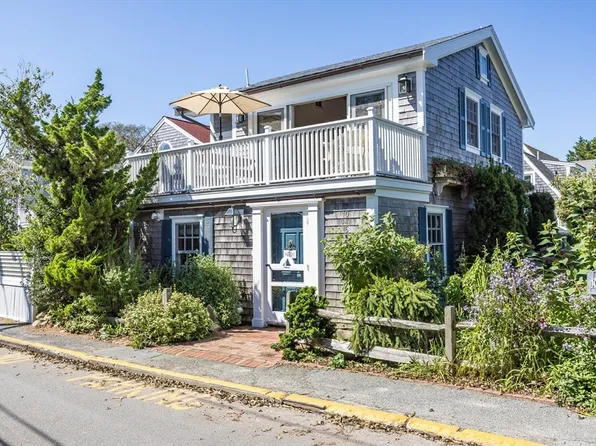 10 Commercial St #16, Provincetown, MA 02657