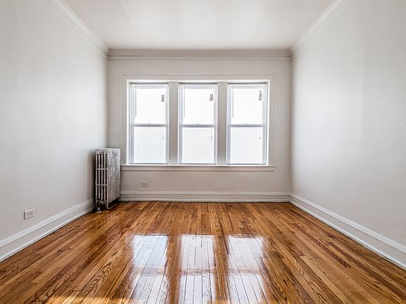 5th image of 2610 N Laramie Ave #2616-2