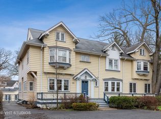 720 Lake Ave, Wilmette, IL 60091