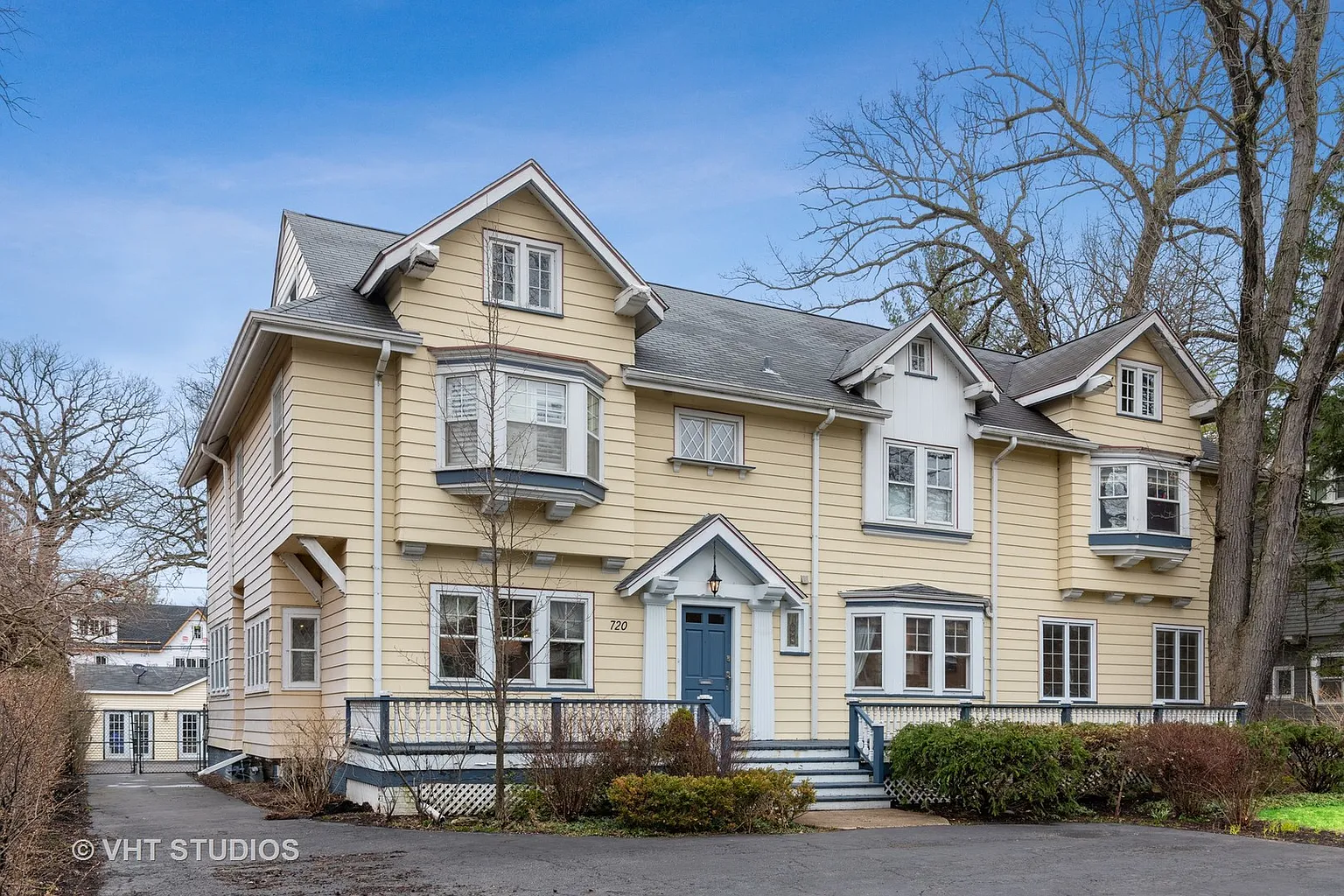 720 Lake Ave photo 1