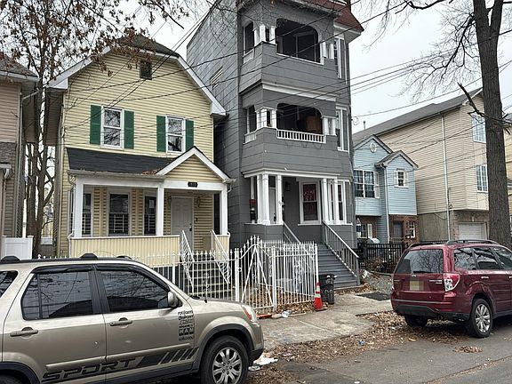 3rd image of 101 Columbia Ave