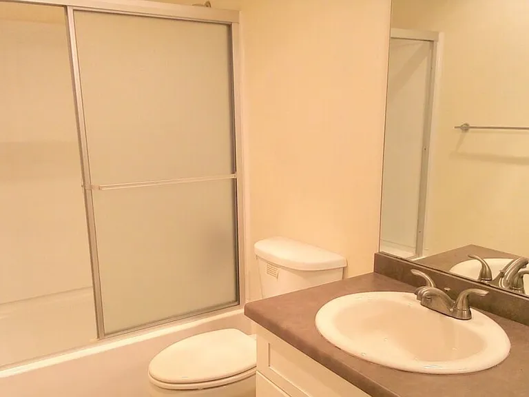 212 Sprucewood St #1 — Photo 6