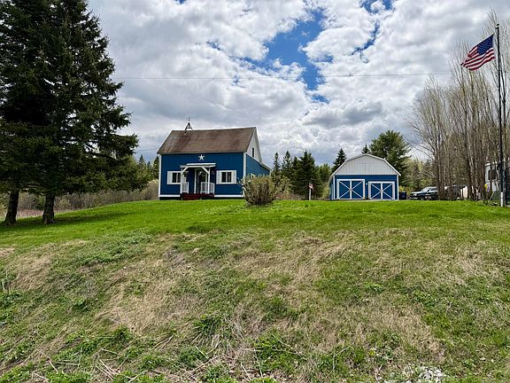 3rd image of 905 Presque Isle Road