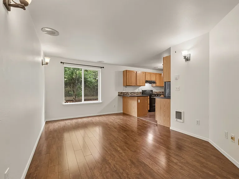 1012 David St SE — Photo 12