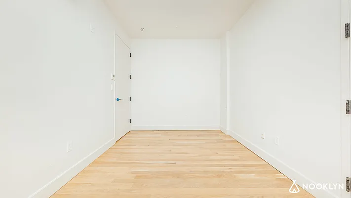 Rented by Nooklyn NYC LLC | media 31