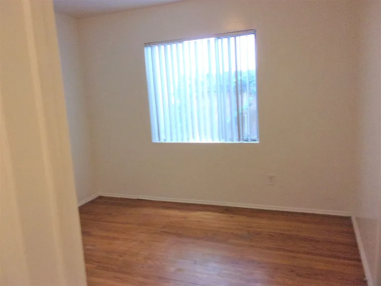 1233 1235 29th Street 2903 St #2906-A — Photo 14