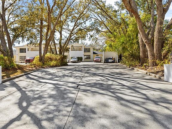 3rd image of 4217 Portillo Rd APT A