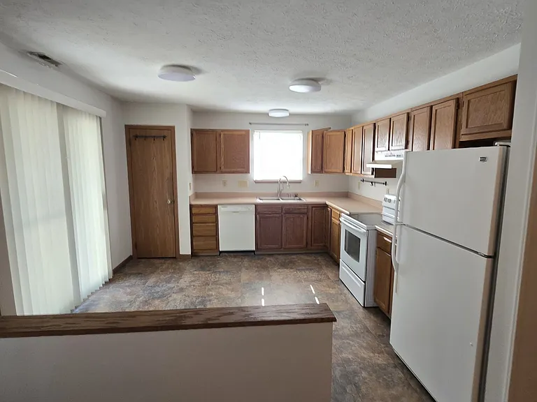 7444 Red Rock Rd — Photo 4