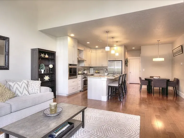 1432 E Lone Shore Dr — Photo 8