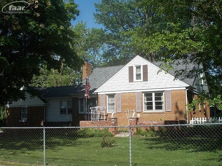 1st image of 512 N Mackinaw St