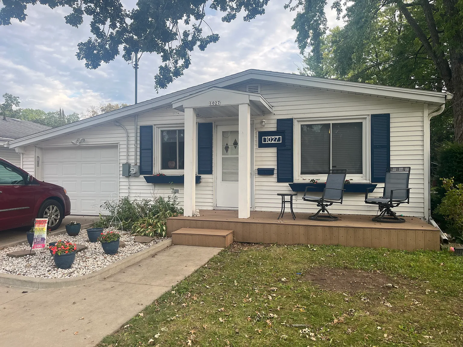 3 bed, 936 sqft, $1,650 — Photo 3