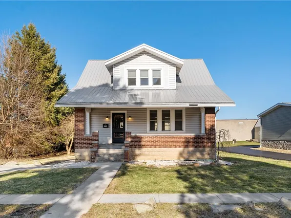 228 N Silver St, Mount Pleasant, PA 15666
