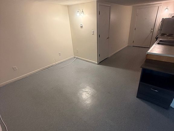 2nd image of 236 Genesee St #2