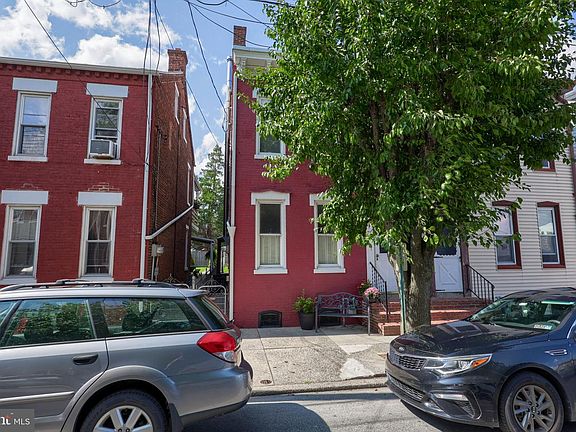 2nd image of 753 Locust St