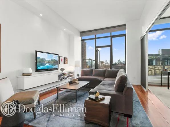 255 Hudson Street image 1 of 11