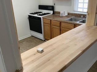 40 Riley Mnr, Junction City, KS 66441