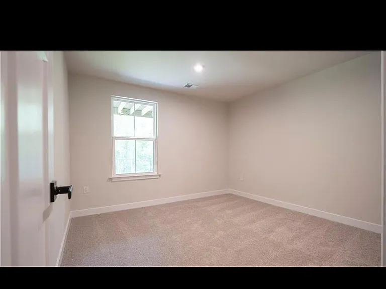 961 Woods Chapel Rd — Photo 15