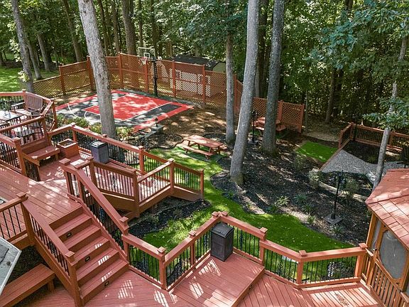 4th image of 106 Whistling Wood Ct