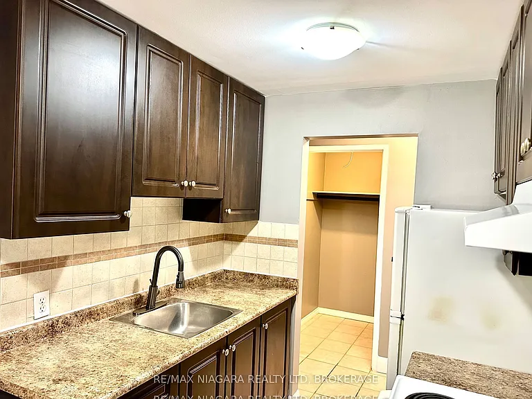 7 Riverview Blvd #101 — Photo 12