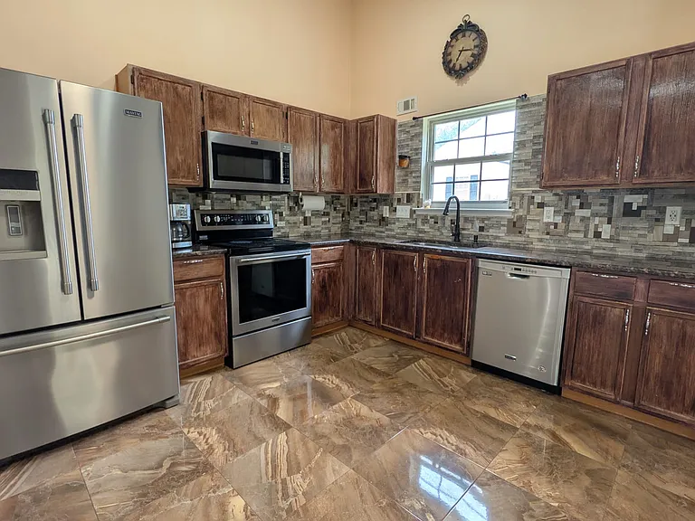 1819 Arlington Ave #1 — Photo 4