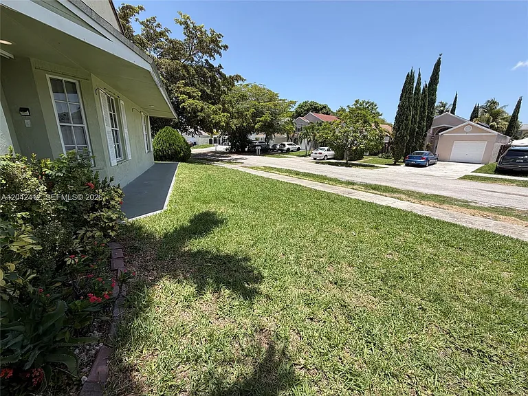 14636 SW 127th Ct — Photo 21