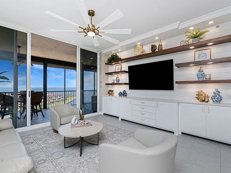 3313 Sunset Key Cir #701 — Photo 7