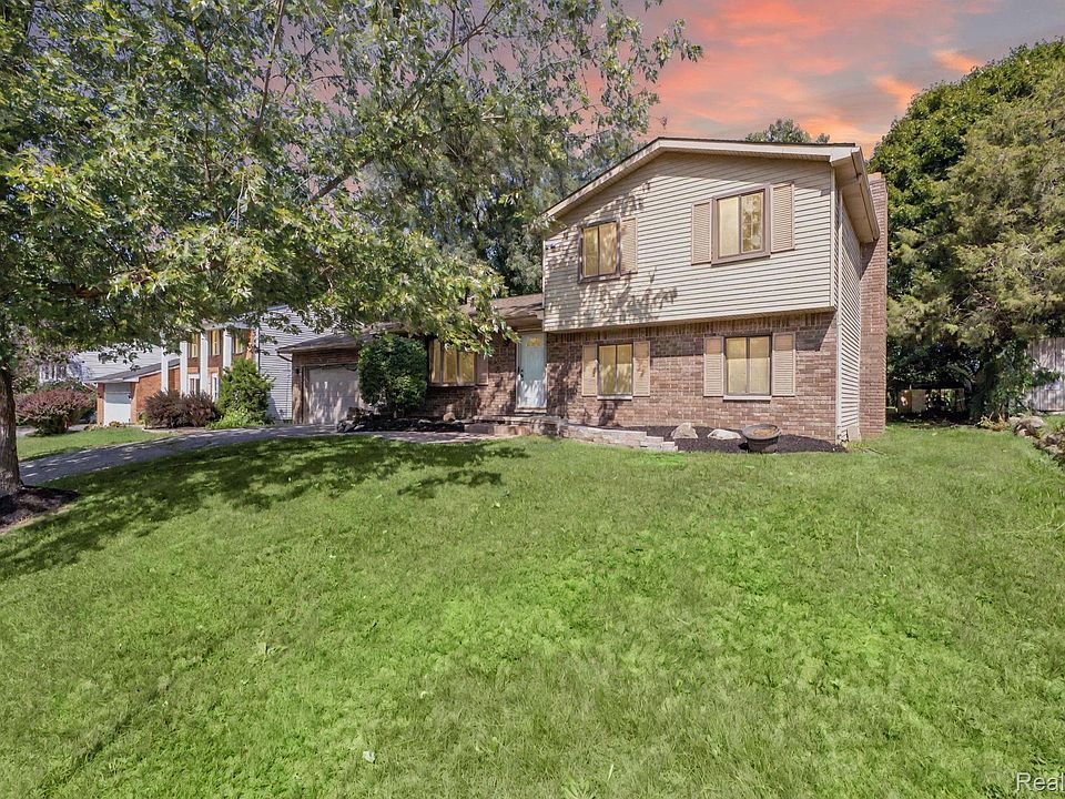 1st image of 8962 Glasgow Dr