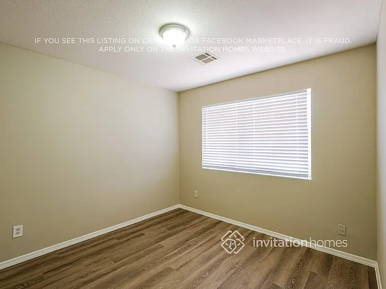 7213 S 8th St — Photo 14