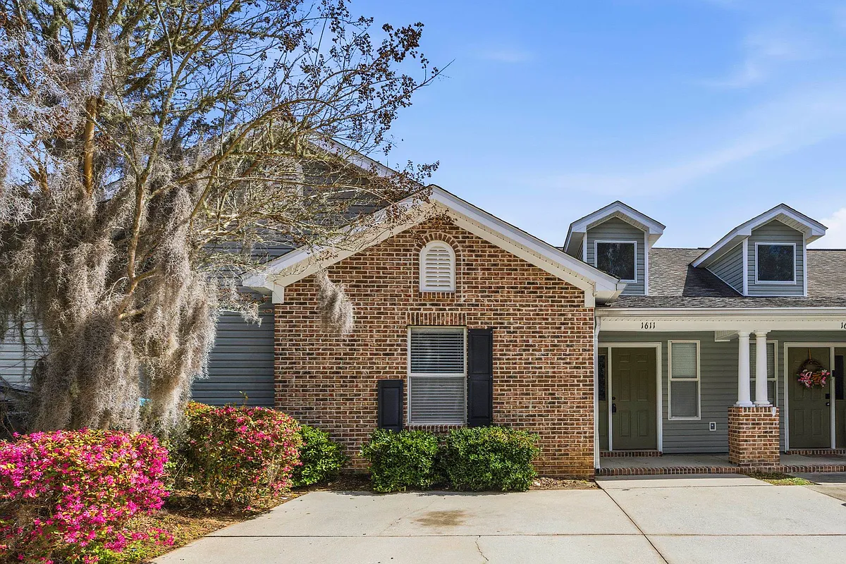 Building Photo - 1611 Quazar Rd