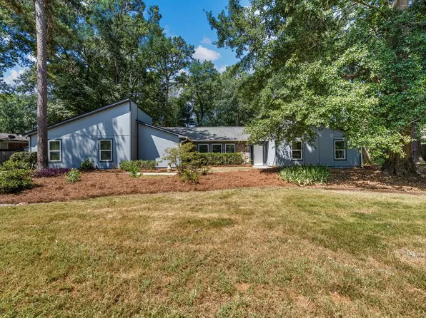 7665 Edgewater Dr, Columbus, GA 31904