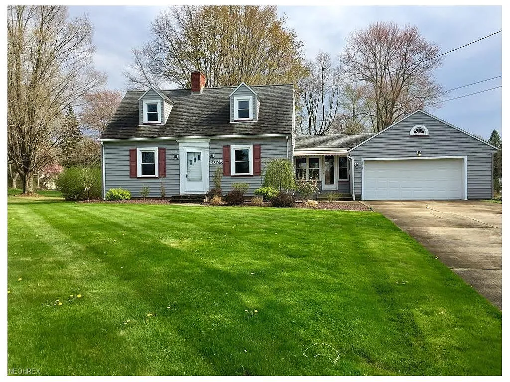2825 Highland Ave photo 1