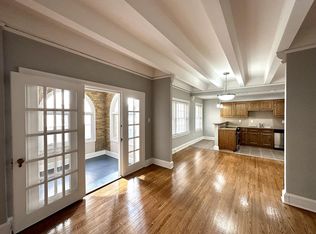 910 Ward Pkwy APT 8, Kansas City, MO 64112