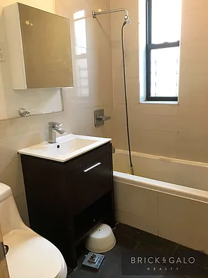 Rented by BRICK & GALO REALTY CORP | media 38