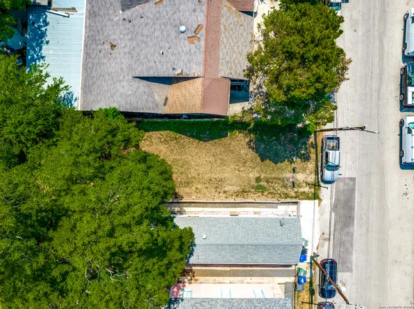 216 SHERMAN, San Antonio, TX 78202