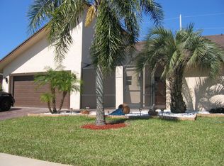 7671 San Mateo Dr E, Boca Raton, FL 33433