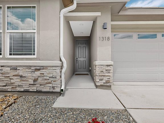 4th image of 1318 Vallecito Ct NW