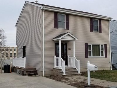 770 N Underwood St, Fall River, MA, 02720