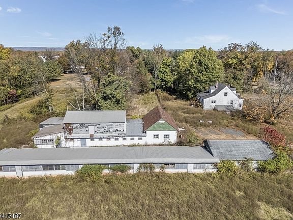 3rd image of 287 CEDAR GROVE LANE