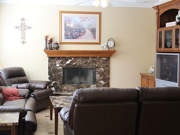 5th image of 29098 Madrid Place