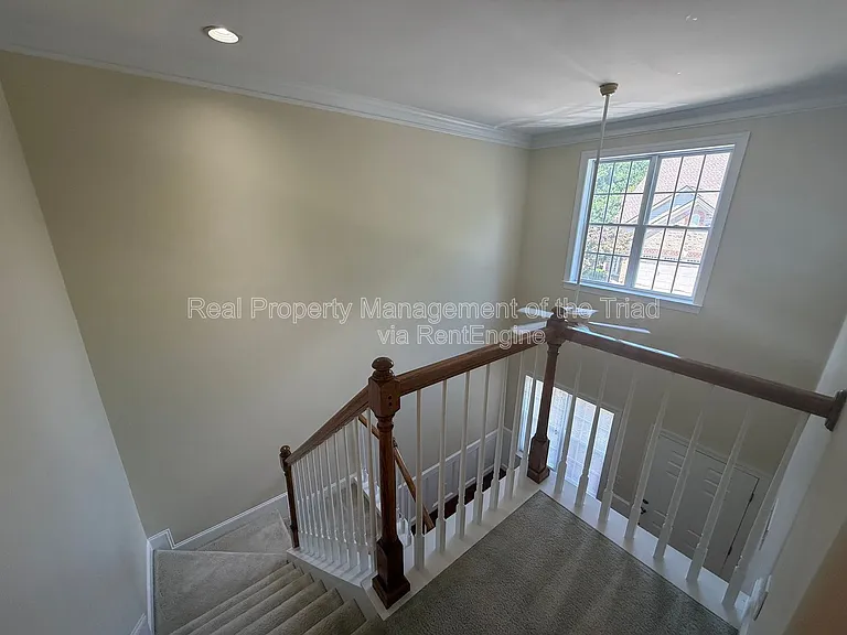 103 Southlake Ct — Photo 11