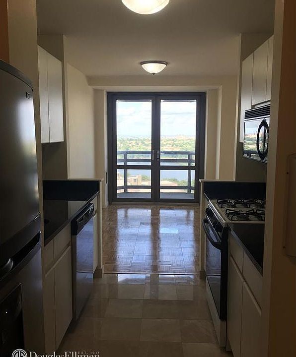 2nd image of 11201 Queens Blvd APT 17B