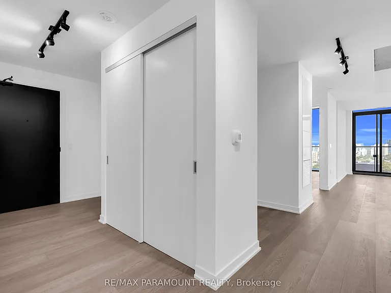 284 King St E #3104 — Photo 8