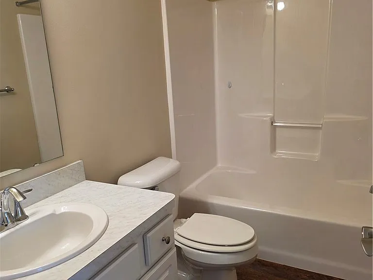 9889 Johnnycake Ridge Rd #B — Photo 7