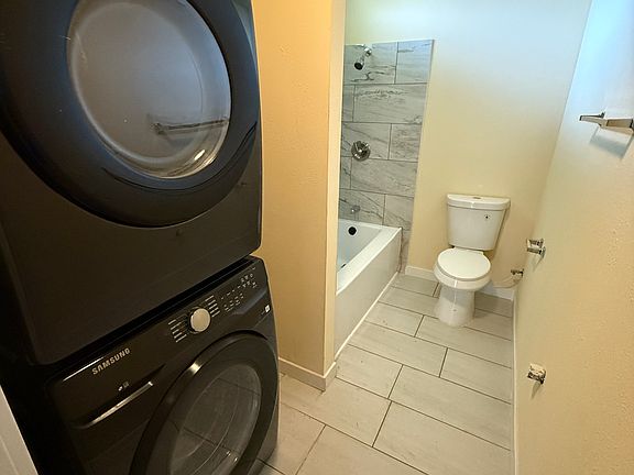 3rd image of 2523 124th Pl NE