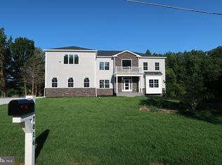 7016 Ridgeway Dr, Springfield, VA 22150