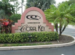 3470 Pinewalk Dr, Pompano Beach, FL 33063
