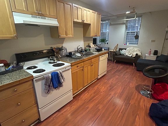 5th image of 38 Hemenway St APT 52