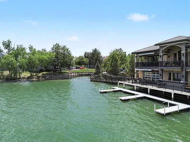 6880 Zenobia Cir — Photo 17