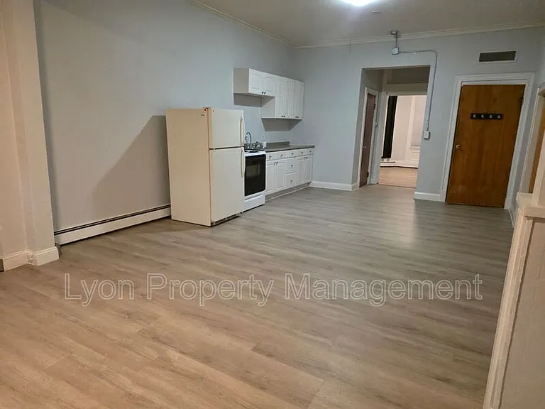 115 Trenton St #1B — Photo 4
