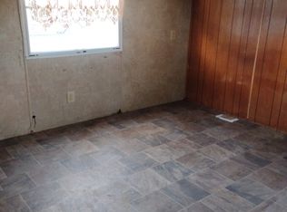 520 N Front St #30, Montezuma, IA 50171